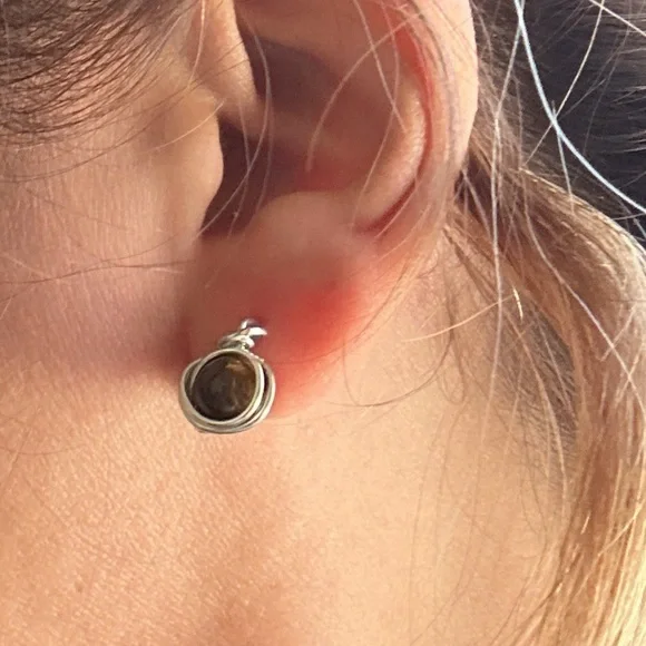 Black lava rock dainty stud earrings/silver/gold lava rock dainty studs - Picture 6 of 12